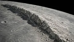 De maan is helemaal niet levenloos: astronomen hebben bewezen dat de maan nog steeds krimpt